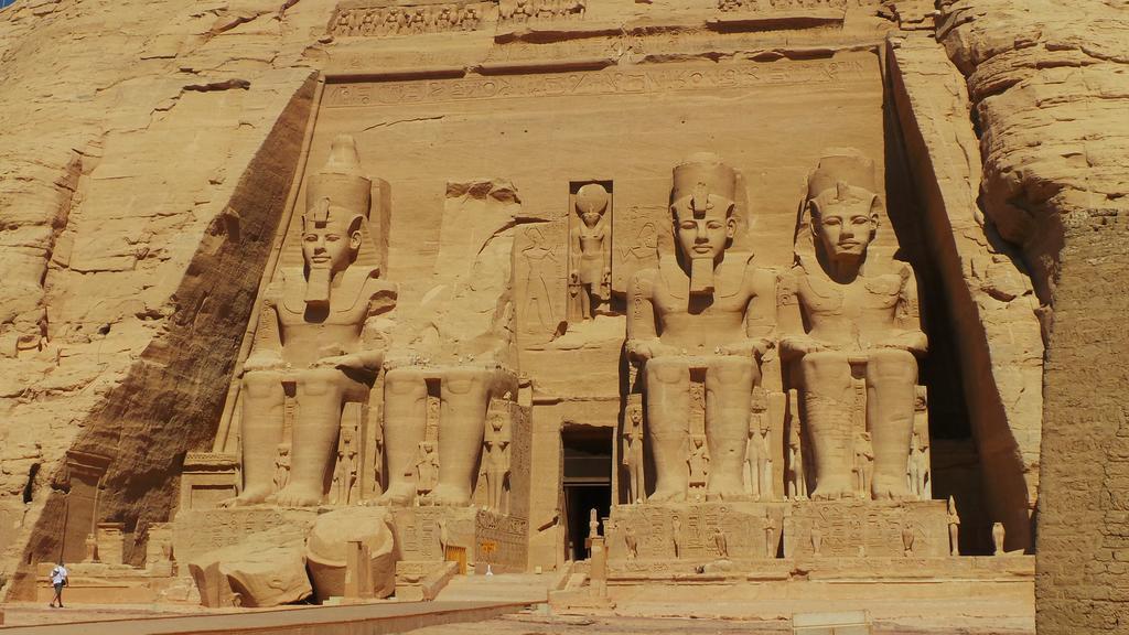 Tolip Aswan Hotel エクステリア 写真