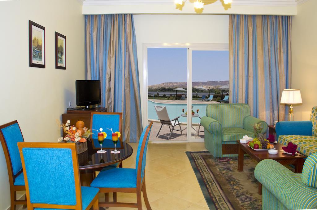 Tolip Aswan Hotel エクステリア 写真