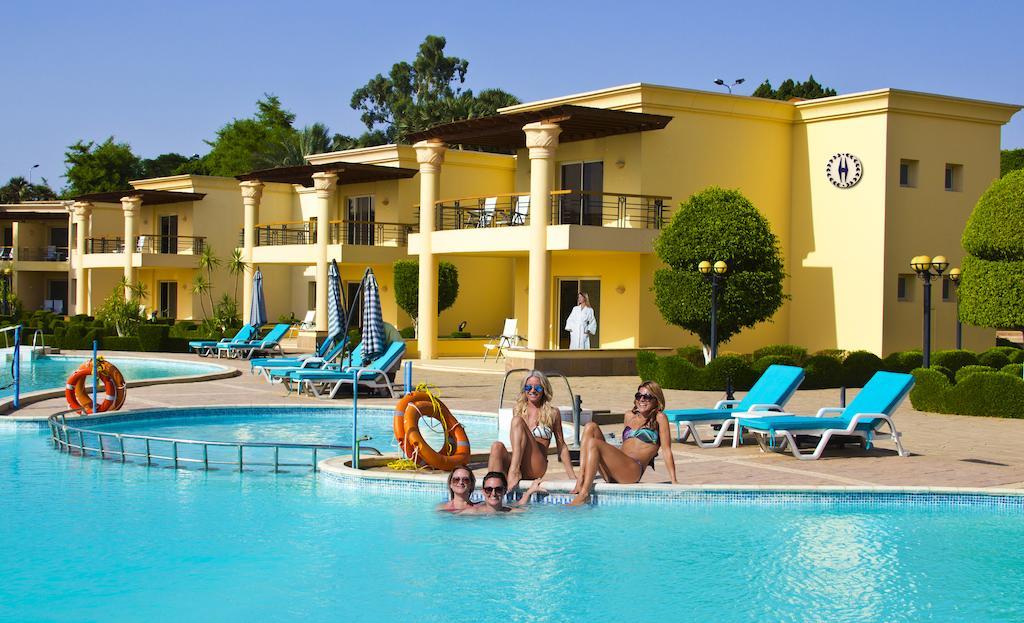 Tolip Aswan Hotel エクステリア 写真